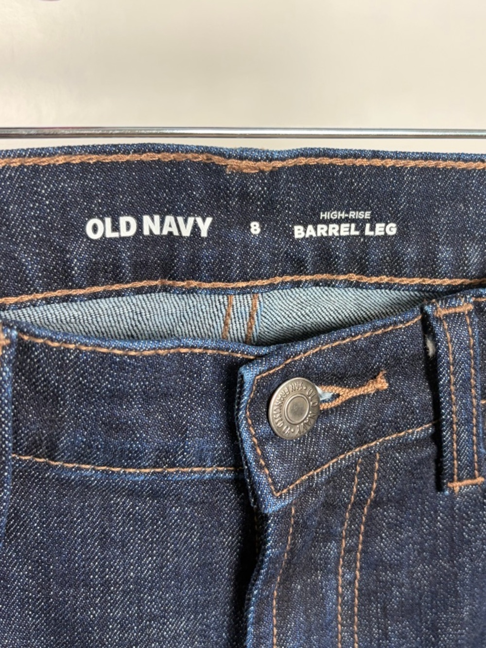 Old Navy High Rise Barrel Leg Jeans - Picture 3 of 16